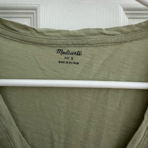 Madewell tshirt - Picture 2 of 4